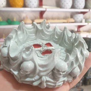 زیرسیگاری مدل جمجمه طوسی 3